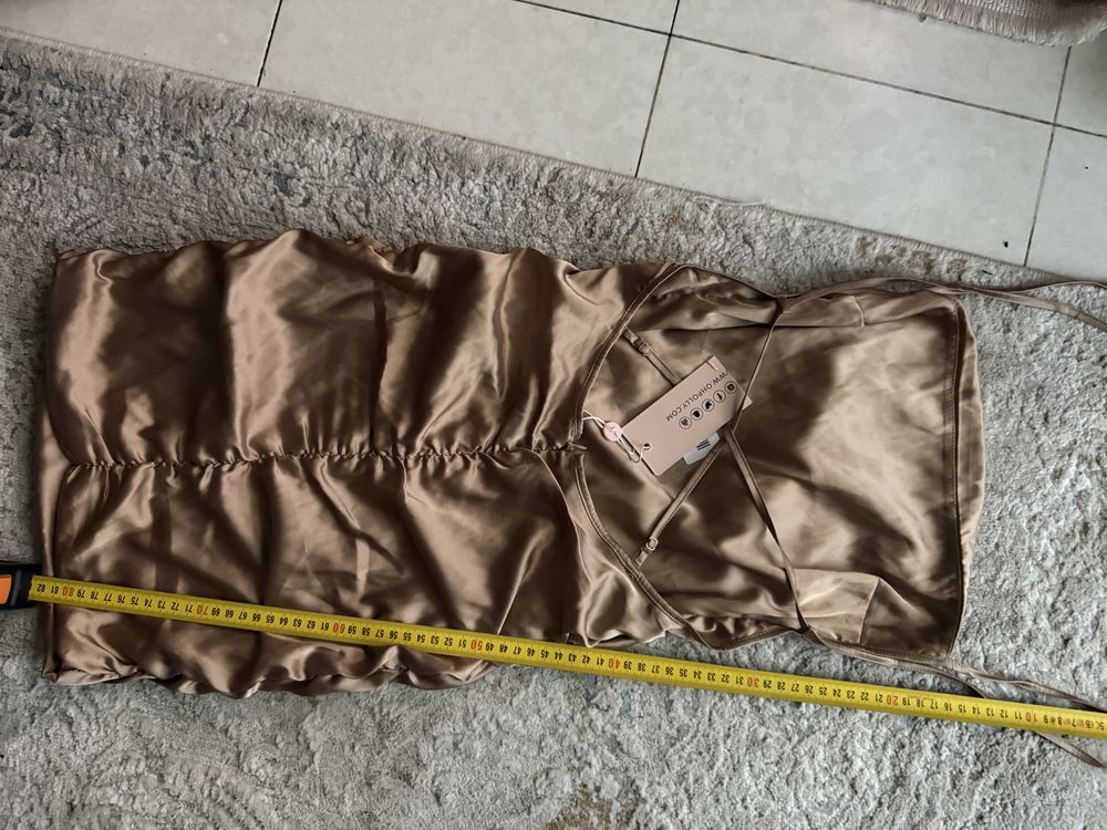 Vand rochie sexy Oh Polly, superbă, noua cu eticheta, marime XS/ xxs.