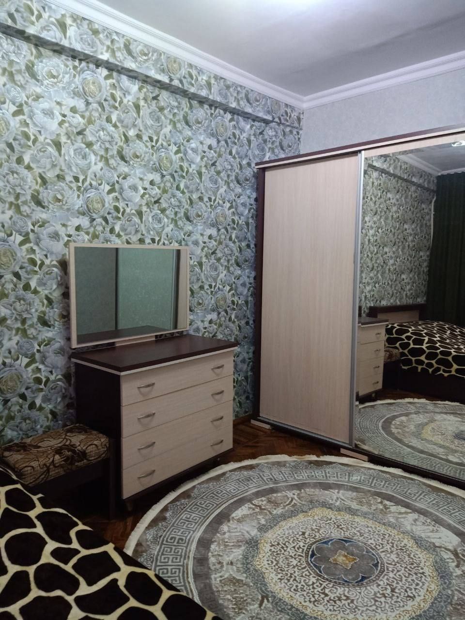 Сдаю квартиру в Яккасараском районе.