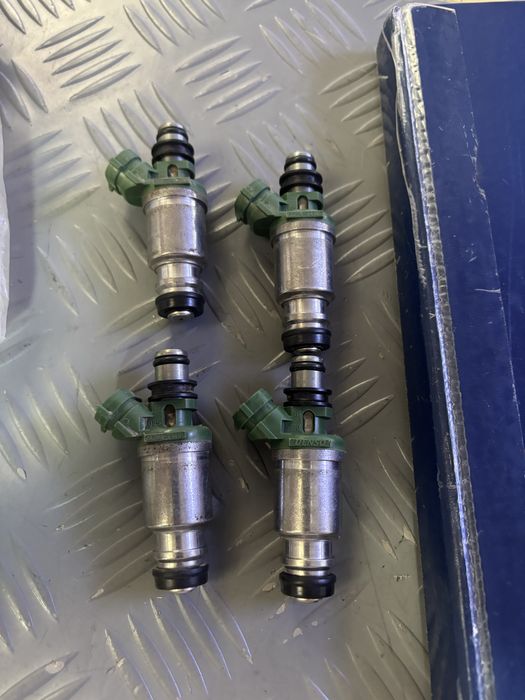 Топливная форсунка карина рав 4 2.0 литра