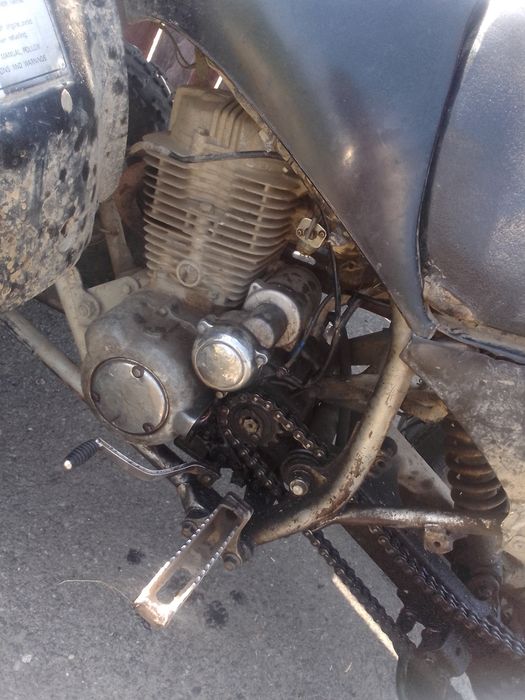 Vînd sau scib cu un ATV de 300 mă dau difereța