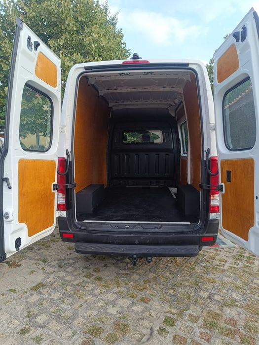 Дървена облицовка на бус