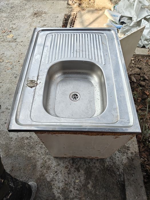 Продам мойку/умывальник в отличном состоянии