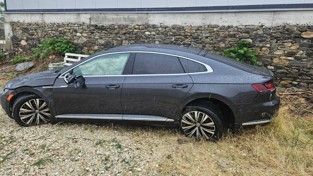 VW Arteon на части