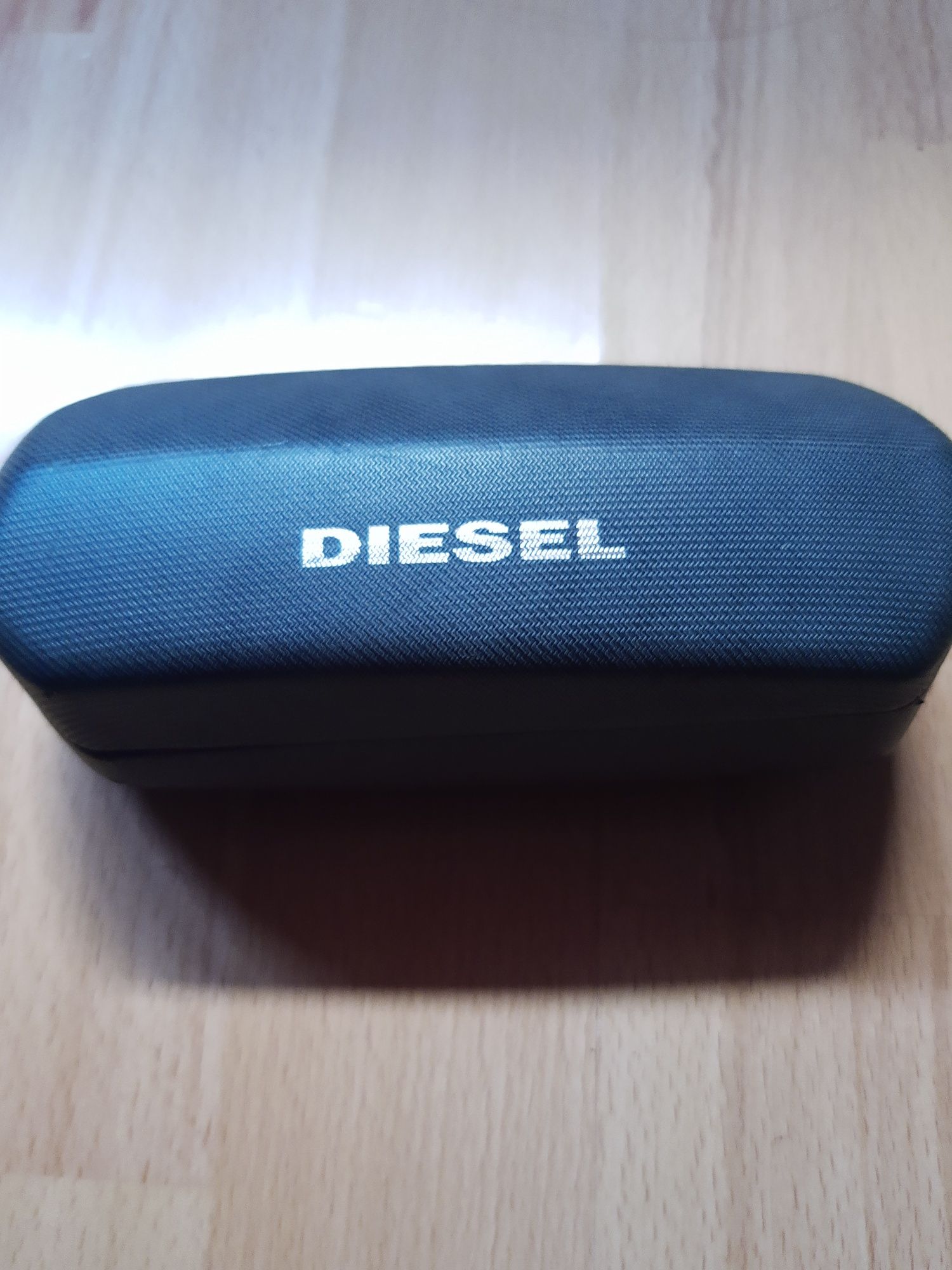 Дамски оригинални слънчеви очила DIESEL