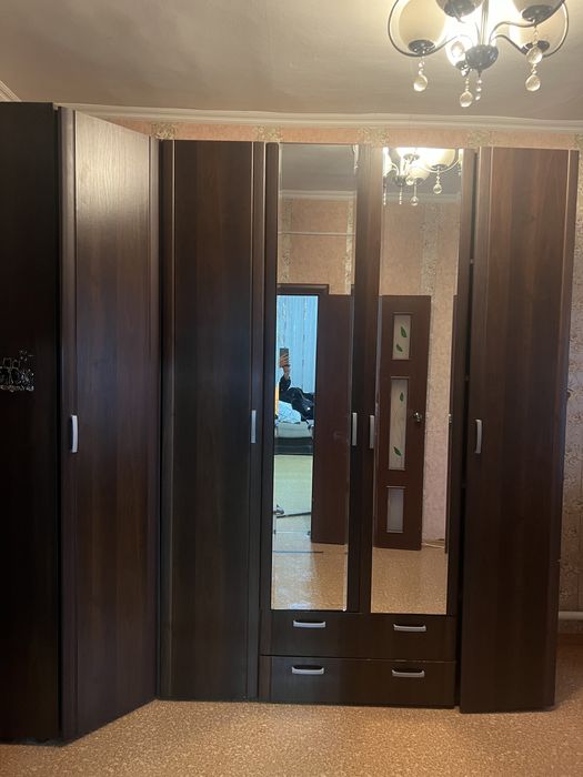 Продам плательный шкаф