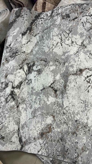 Тип персийски килими и пътеки, с тъкана основа