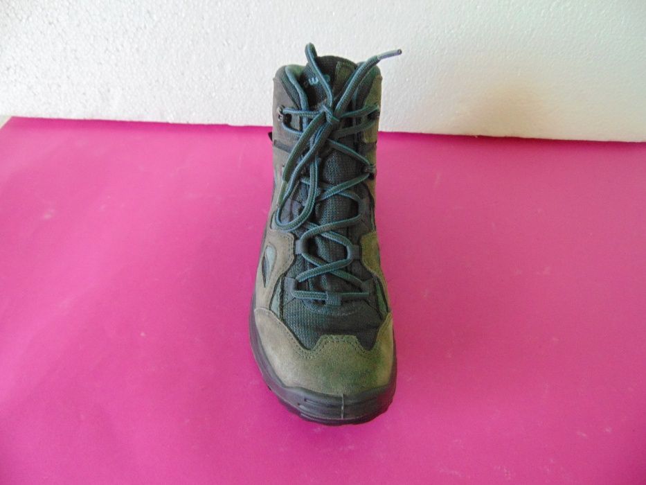 Lowa Bora Gore-tex номер 37 1/2 Оригинални туристически обувки