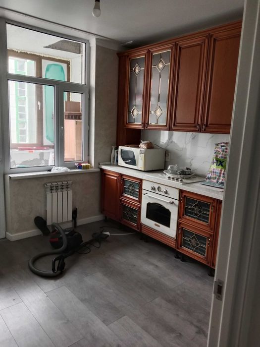 Сдам на длительный срок 2х комнатную квартиру.