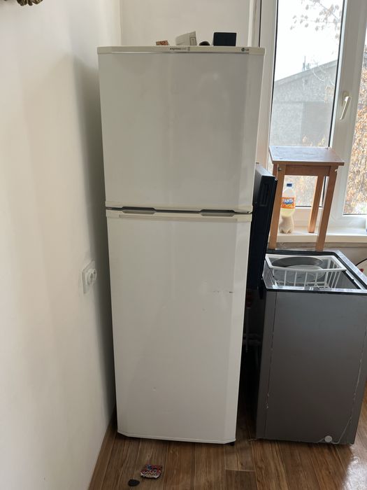 Продается Холодильник LG