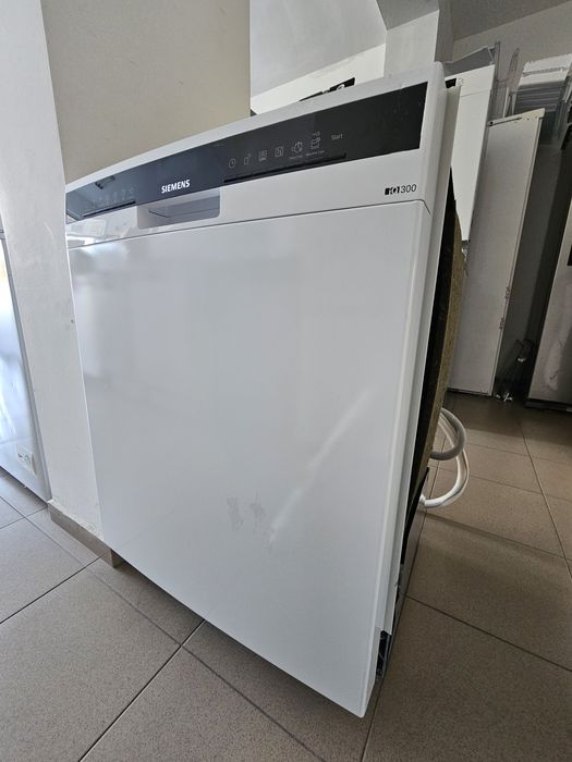 Съдомиялна за частично вграждане SIEMENS