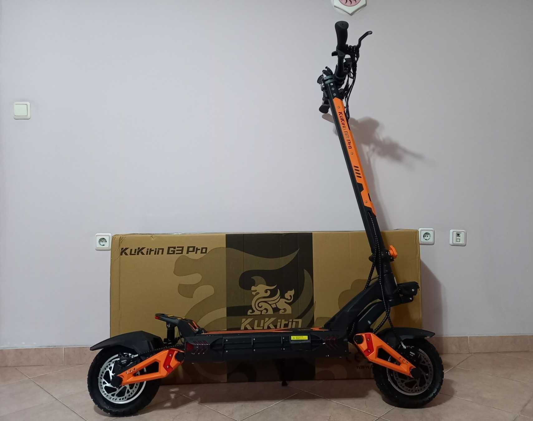 Електрически скутер/тротинетка KuKirin G3 PRO 2400W 23.4AH
