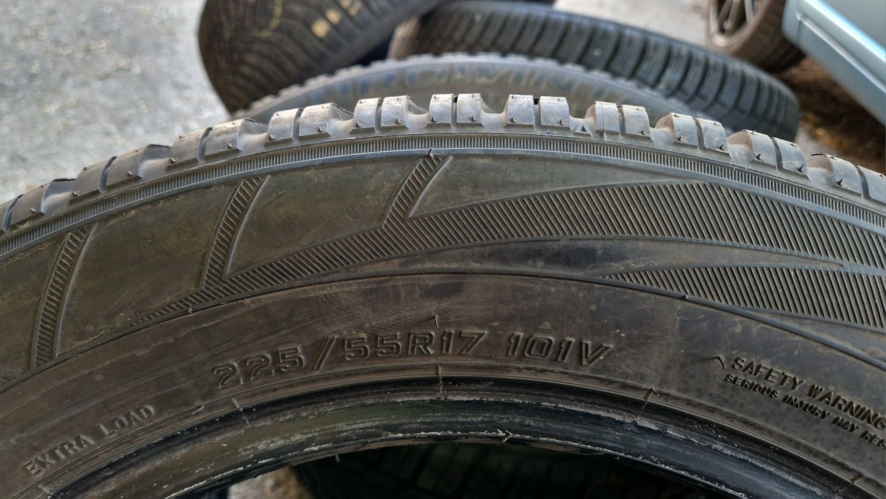 7мм 225/55/17 зимни гуми Falken Eurowinter HS01