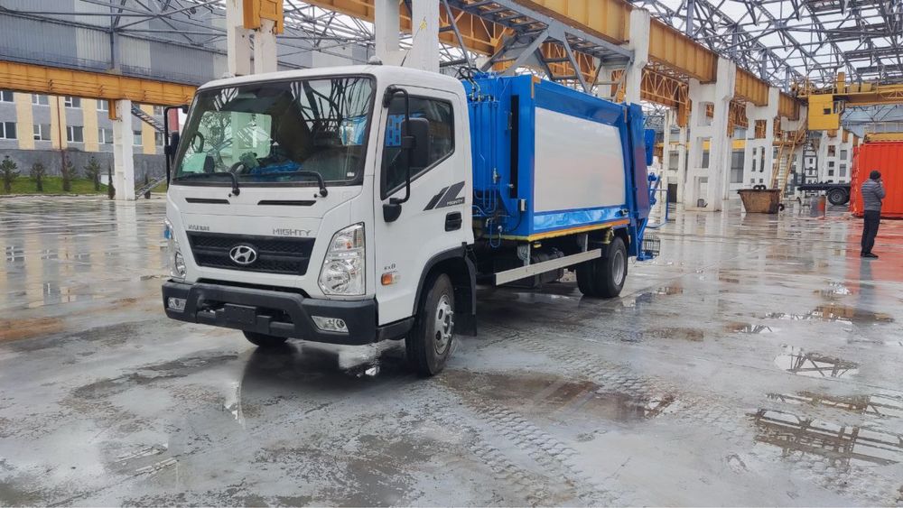 Hyundai Mighty Ex8 Мусоровоз с задней загрузкой