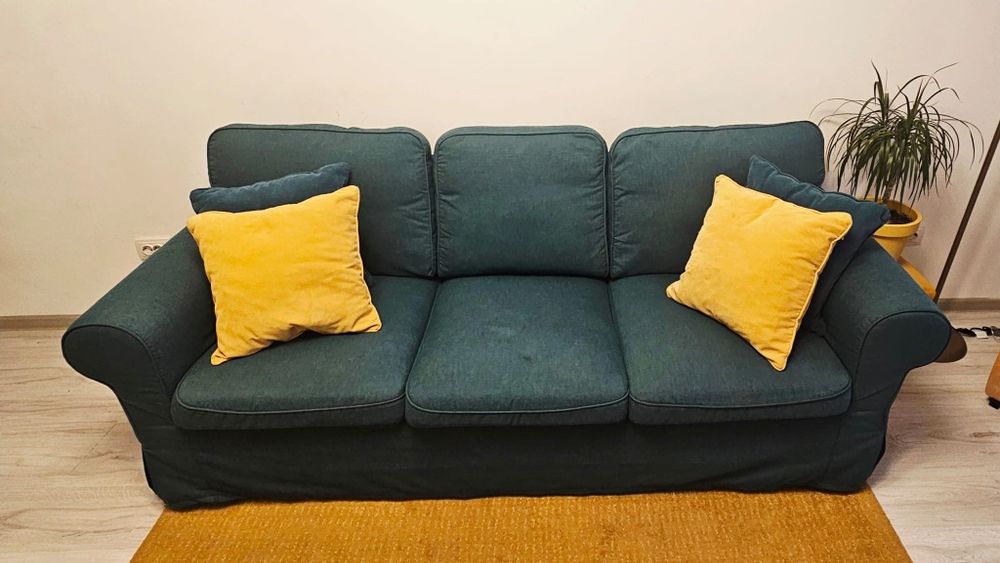 Vand canapea 3 locuri Ikea Ektorp in stare impecabila- preț negociabil