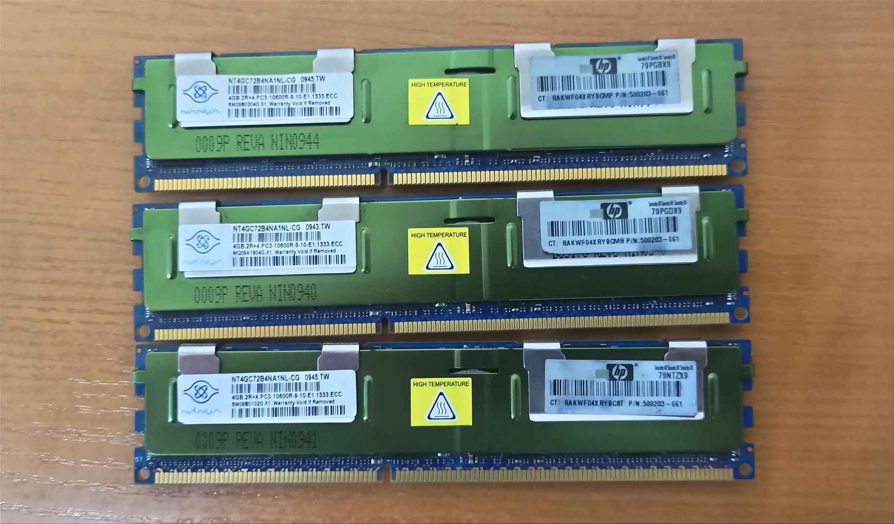 NANYA 4GB PC3-10600R DDR3-1333 registered ECC 2RX4 CL9 240 pin 1.5V