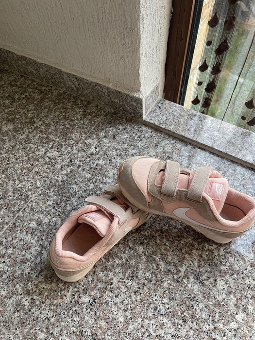 Nike оригинални маратонки ( 35)