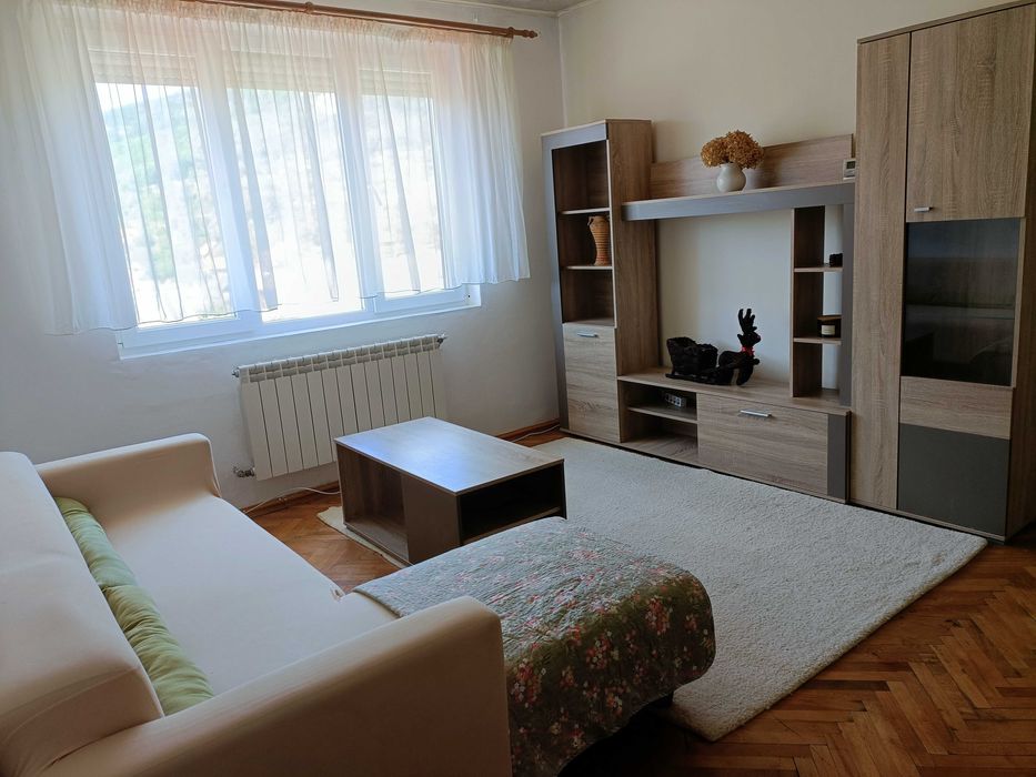Inchiriez apartament 2 camere in Baia Sprie