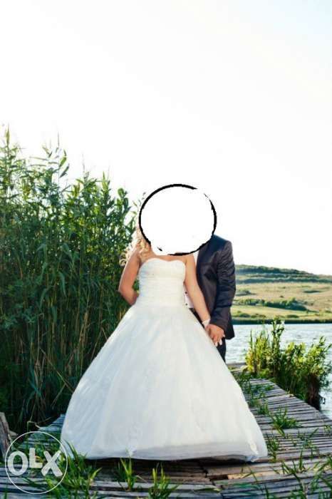 Rochie mireasa purtata o singura data