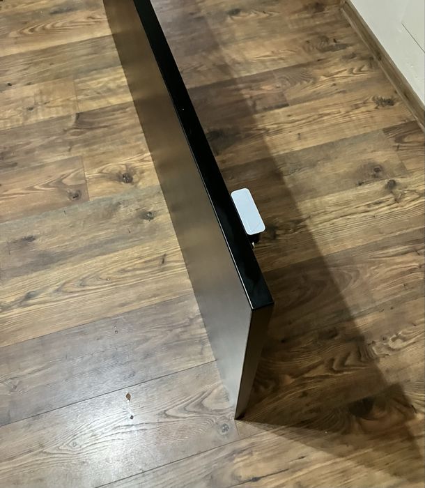 Birou reglabil la buton