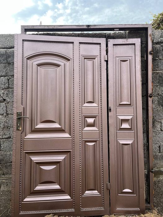 Темир дарвоза оч коричневый