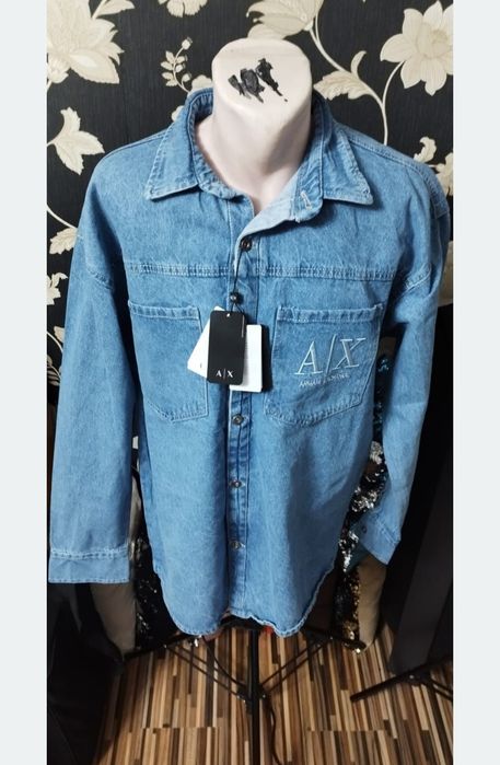 Vând bluze noi de bărbați Boss