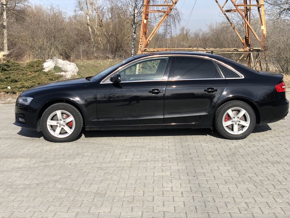 Vand audi a4 2.0 150 cai, km reali/ schimb cu c clas 2014+