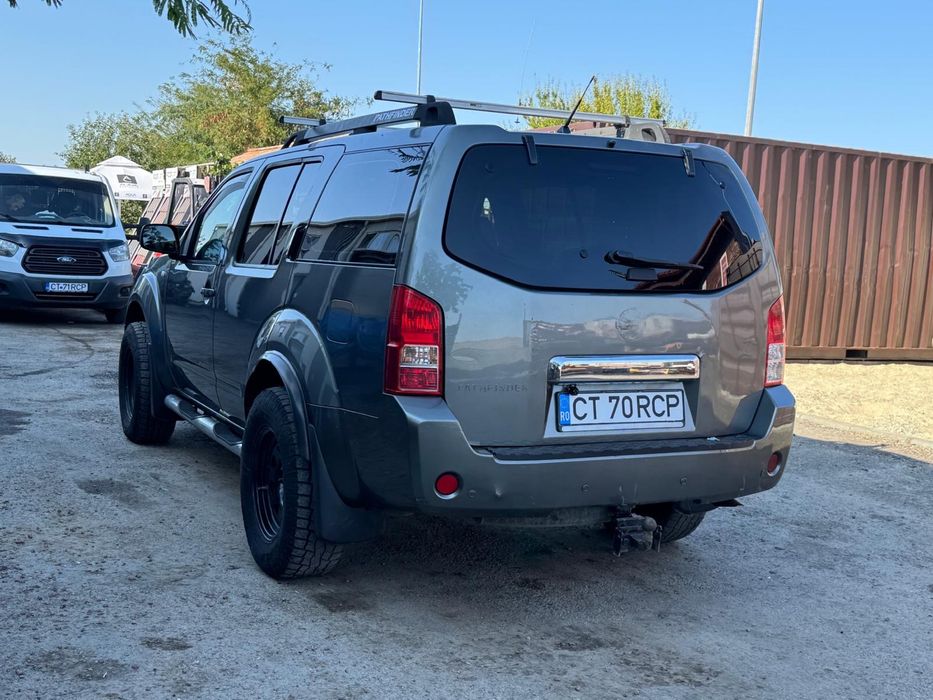Nissan Patfinder 2.5