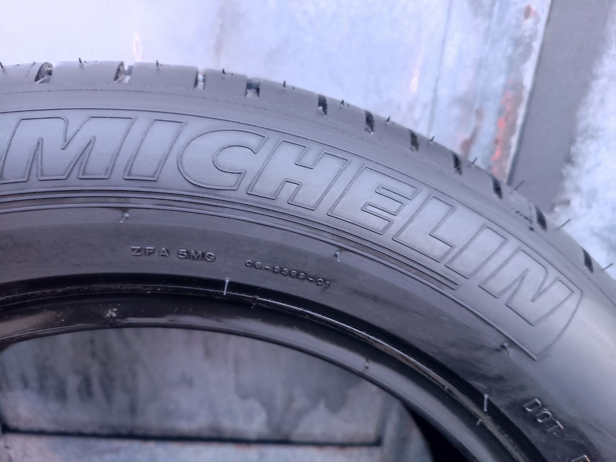 215/55/16 Michelin