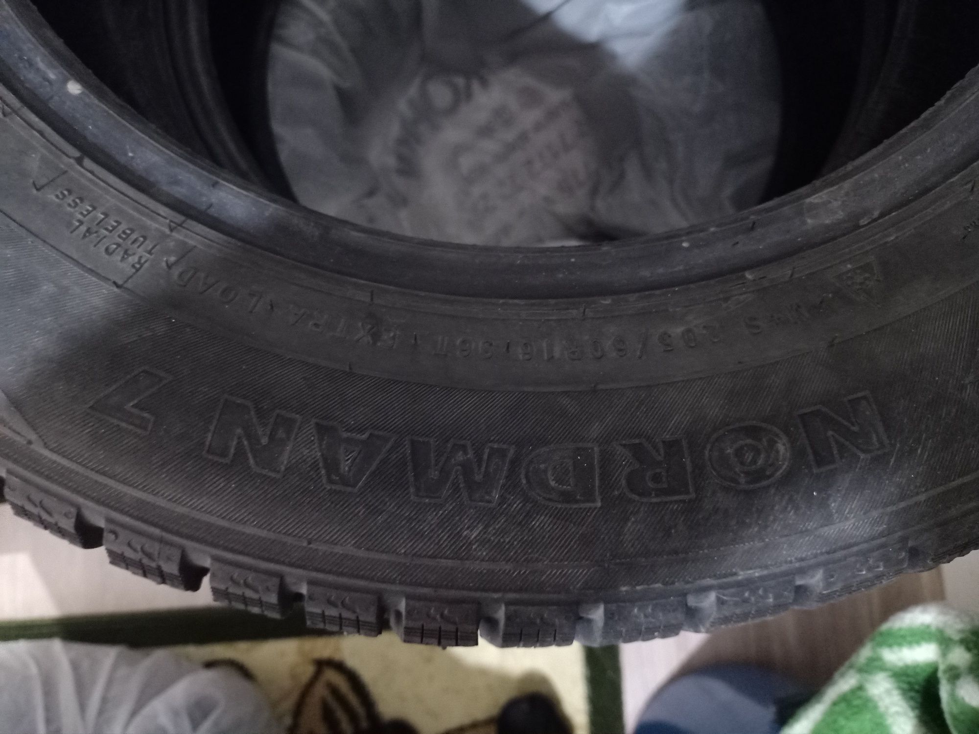 Шины зимние с шипами Nokian Nordman 7
