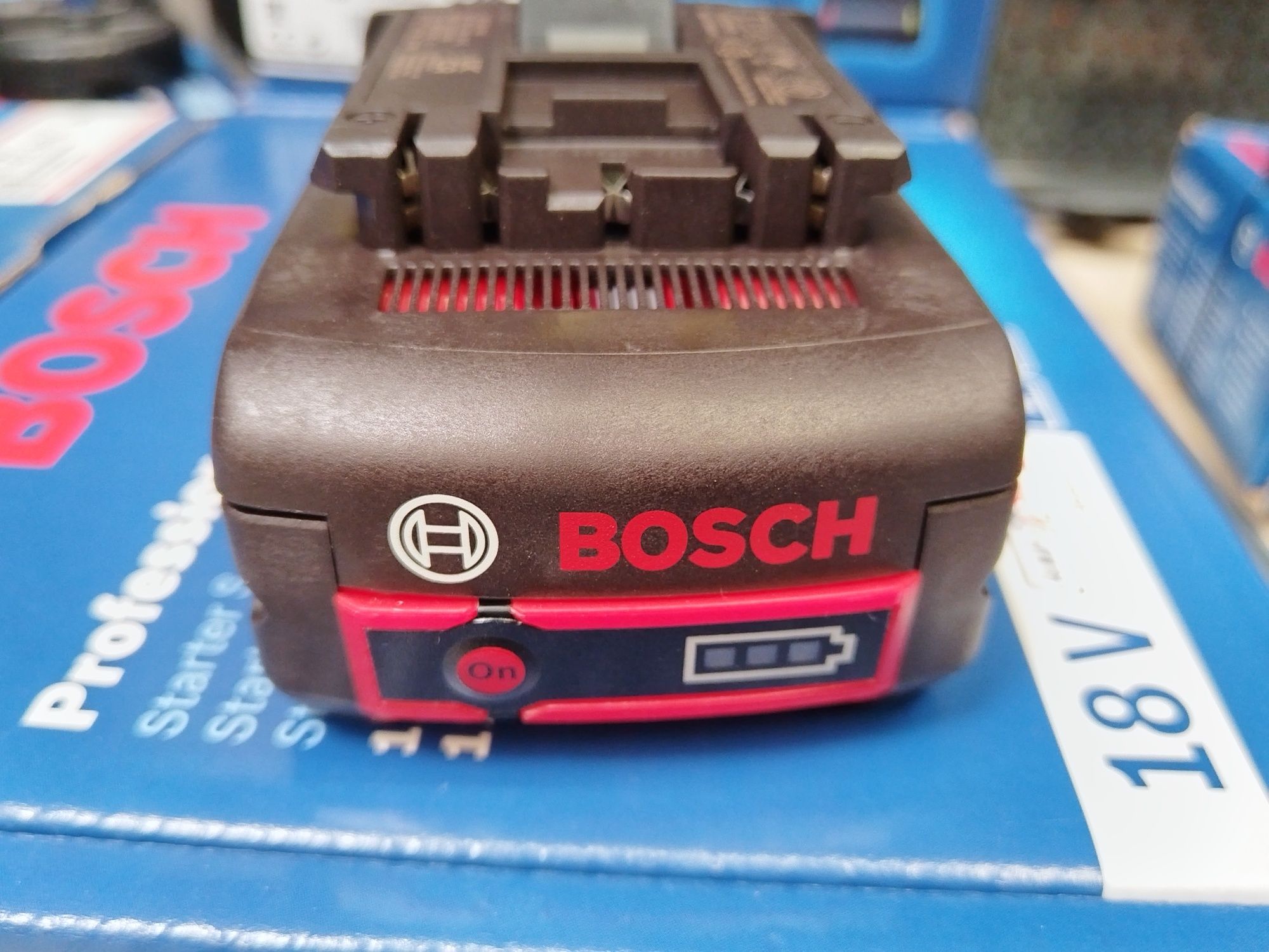 Acumulator Bosch GBA 18v 4.0Ah NOU