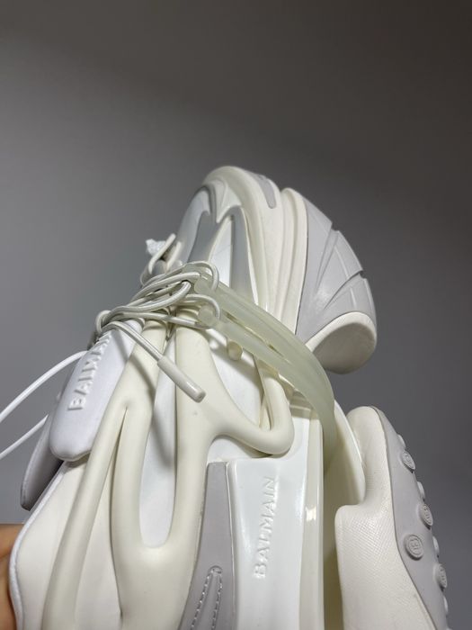 Balmain Unicorn Triple White