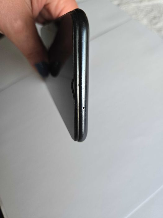 Продавам Samsung Galaxy M 20