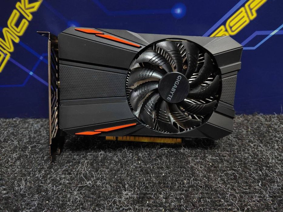 Продам видеокарту Gigabyte GTX 1050