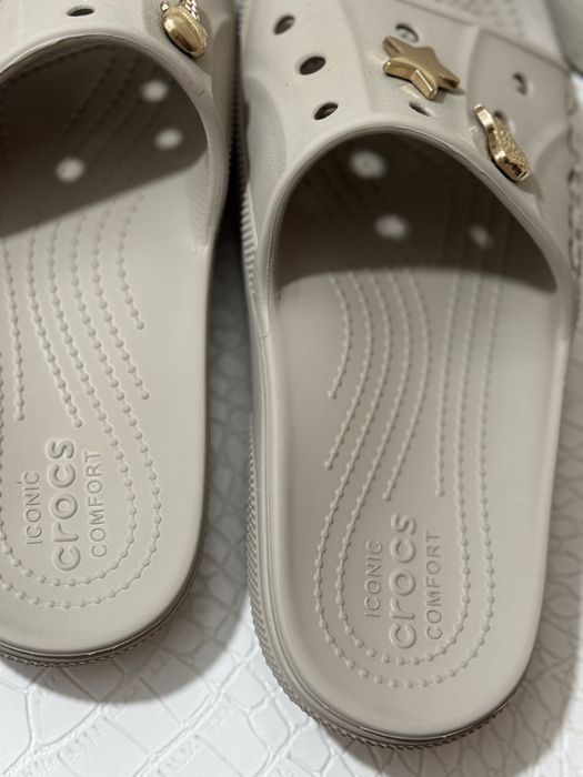 Slapi Crocs femei