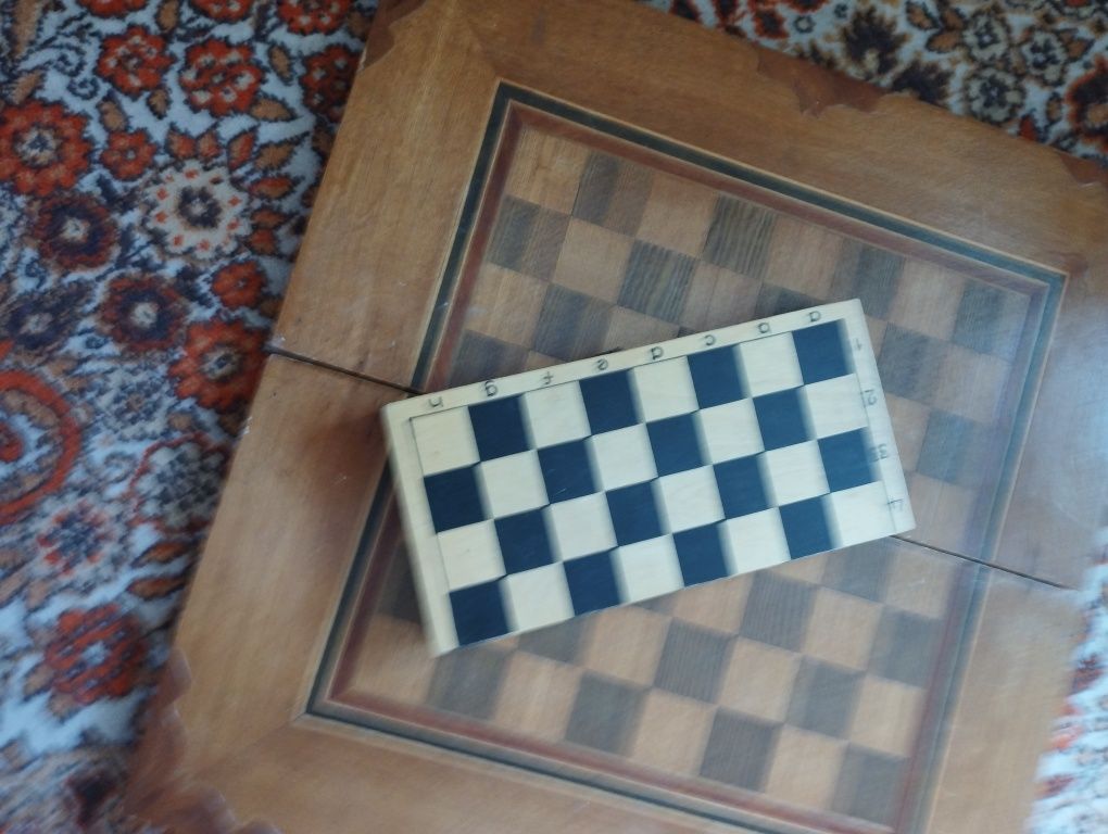 Шахматы,доска для игры в нарды