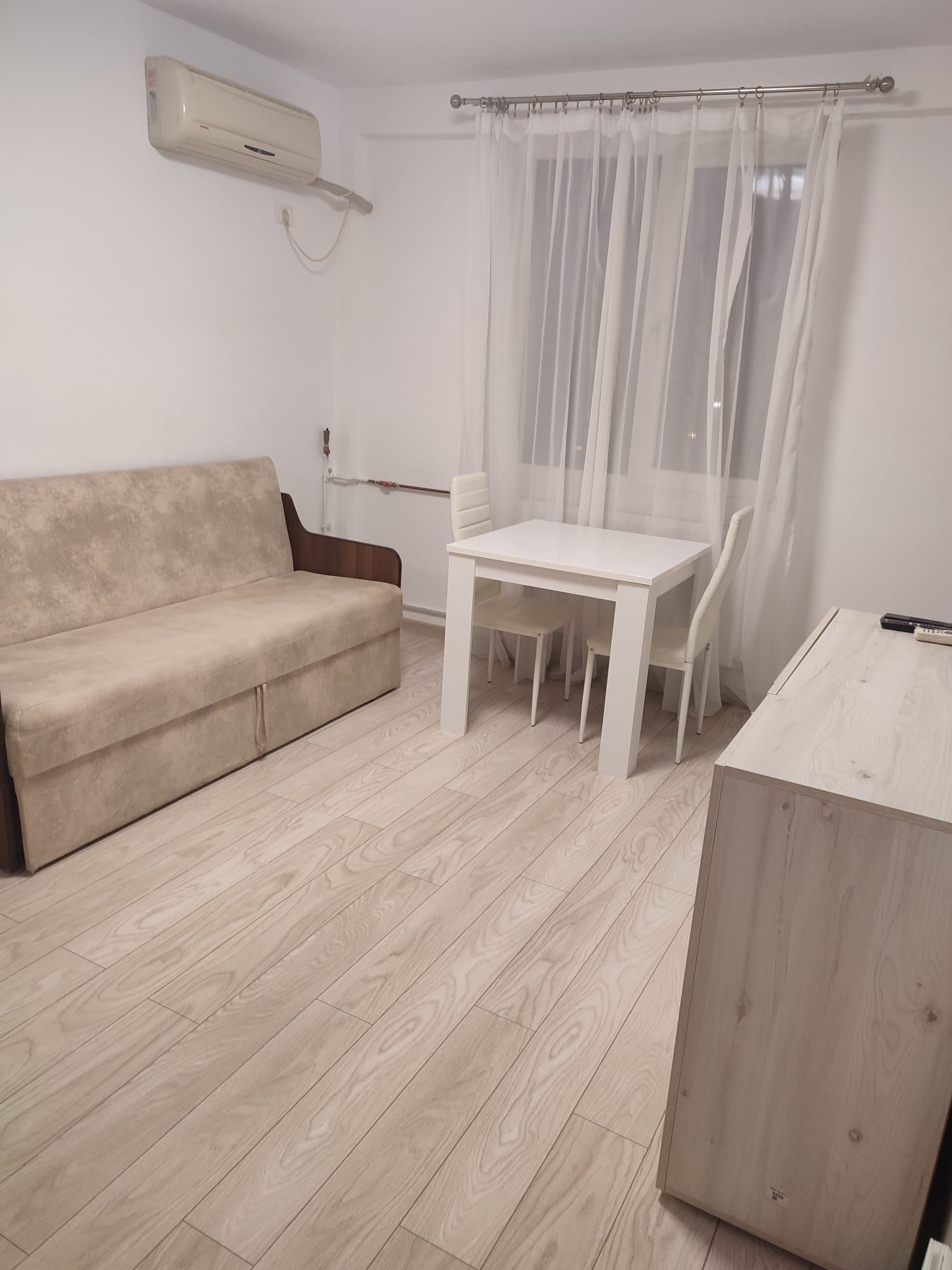 Inchiriez apartament 2 camere Rahova