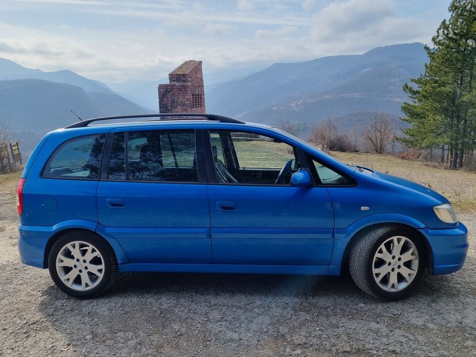Opel Zafira OPC turbo