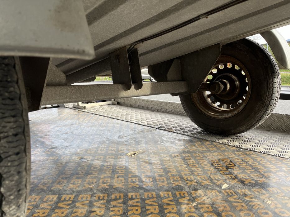 Ремарке за лек автомобил