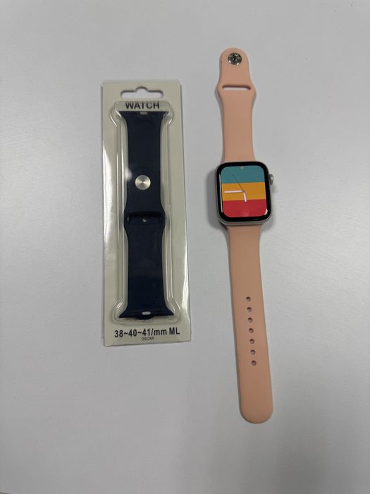 Apple Watch SE оригинал в отличном состоянии