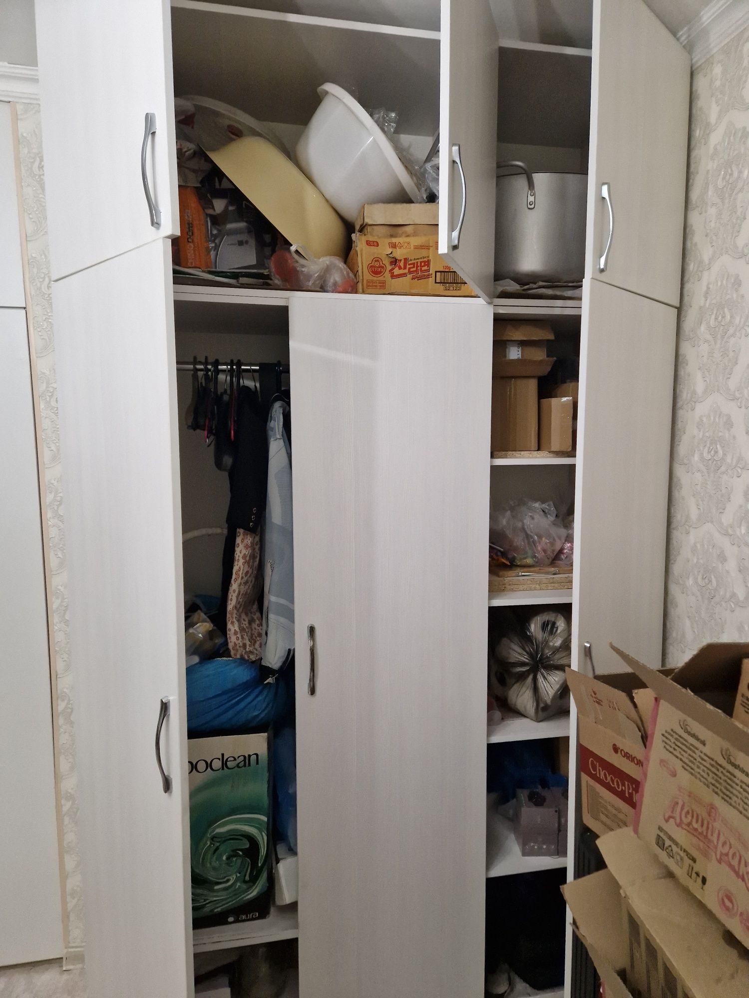 Продам шкаф, шифоньер, гарнитура