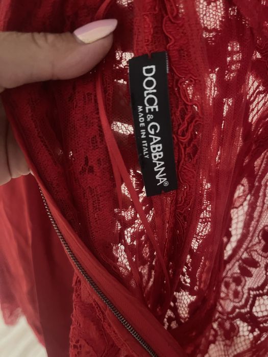 Лот рокли в червено