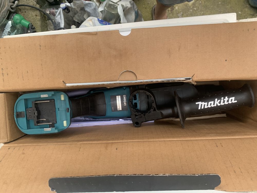 Makita DHR241/ 2024г/7/перфоратор