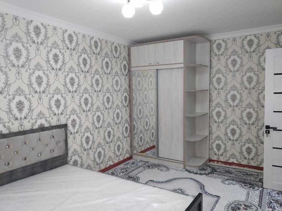 Продается квартира возле метеро Мирзо Улугбек парк Гафур Гулям