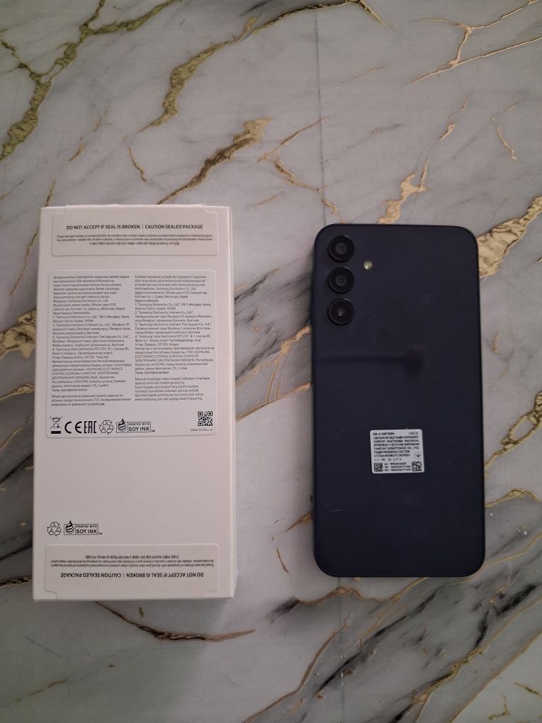 Срочно продаётся Samsung А14 и А15