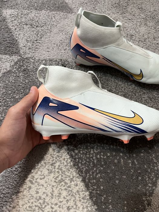 Футболни бутонки на Nike (36) номер