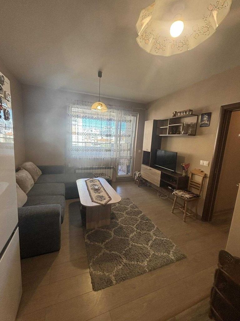 Дава се под наем Двустаен апартамент в София, Слатина - 48 кв.м за 357 € - Снимка #1