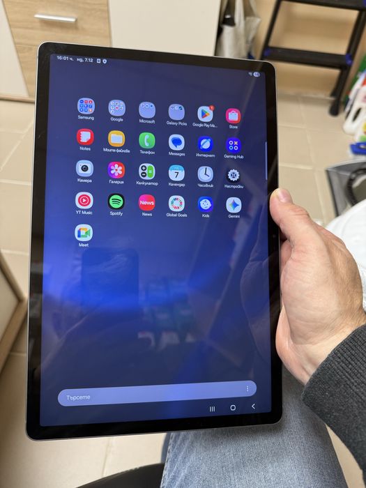Таблет Samung Galaxy Tab S9 FE Plus + 8/128gb отличен
