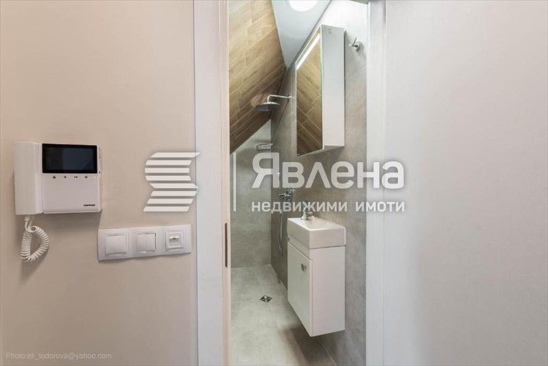 Дава се под наем Двустаен апартамент в Варна, Гръцка махала - 60 кв.м за 1050 € - Снимка #8