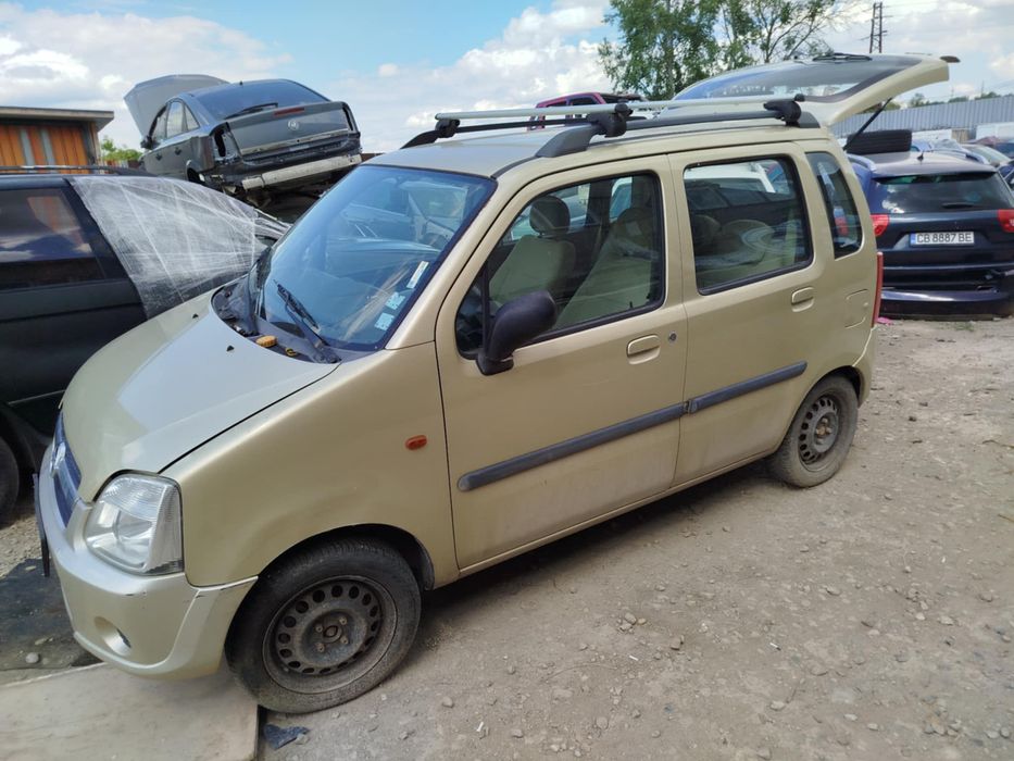 Продавам Опел Агила 1.0 бензин