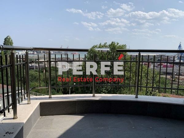 Мезонет в Бургас-Възраждане площ 93кв.м.